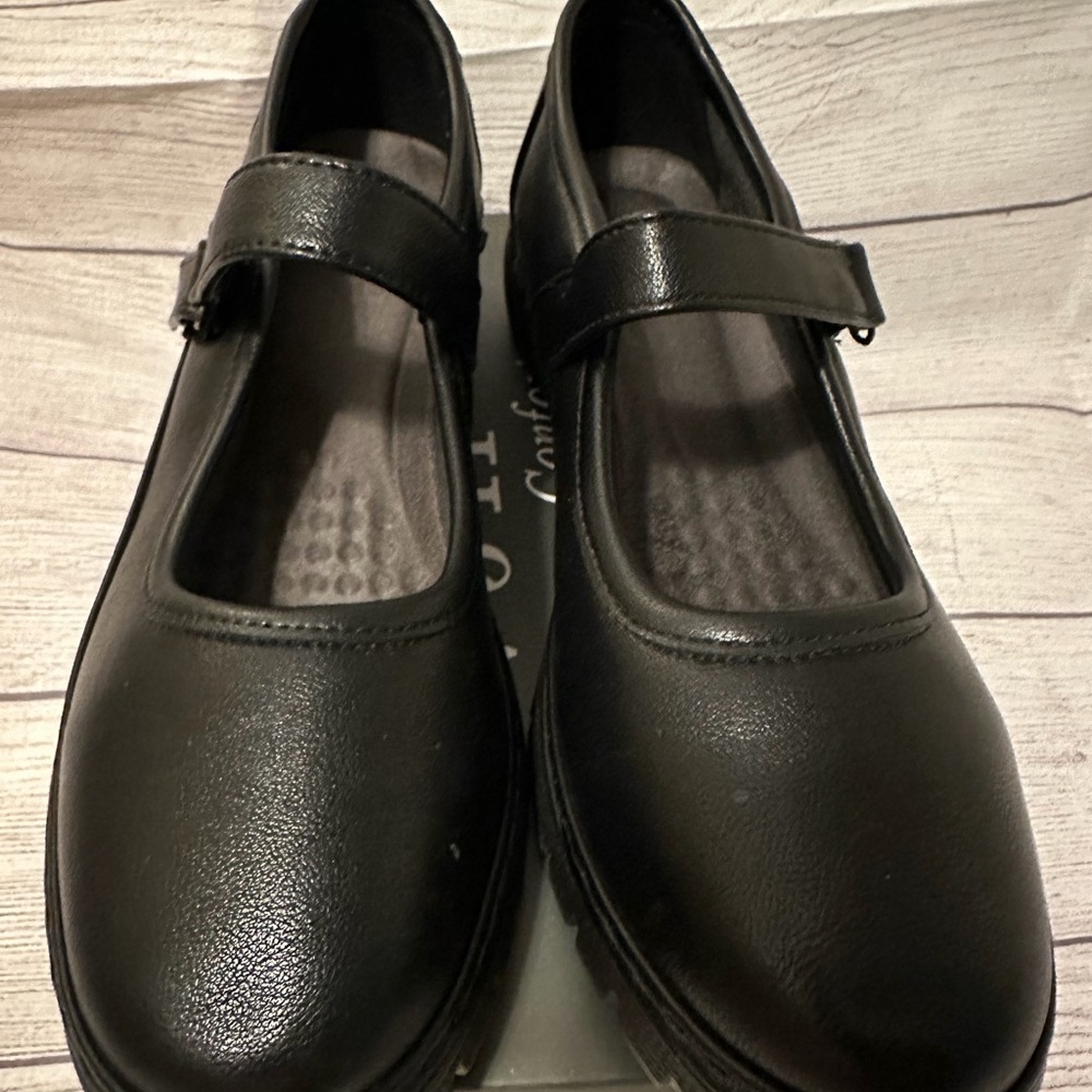 VJH Confort Black Flats
